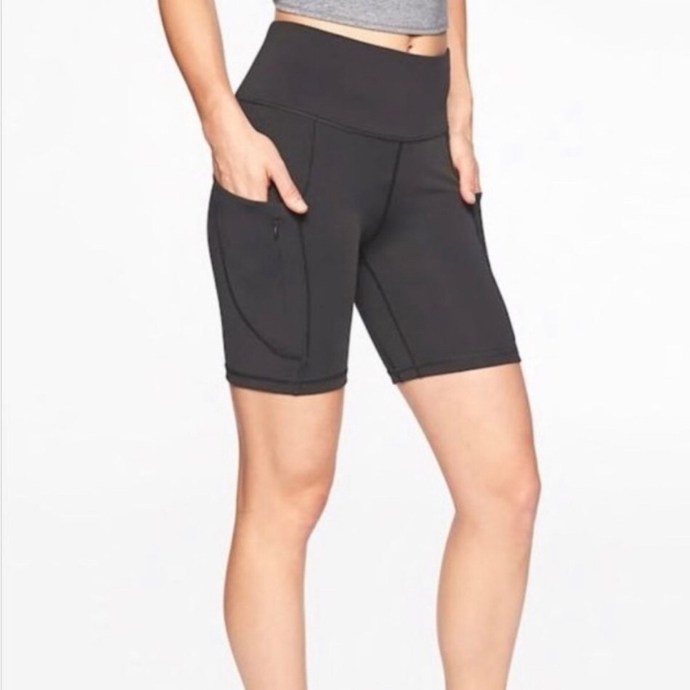 Athleta Black Women's Athletic Shorts Size M